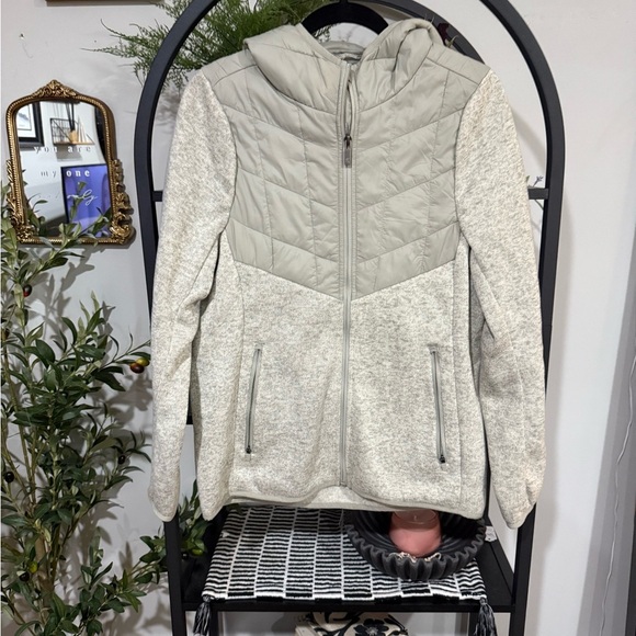 Kyodan Gray Chevron Quilted Puffer Coat size large - Picture 1 of 7